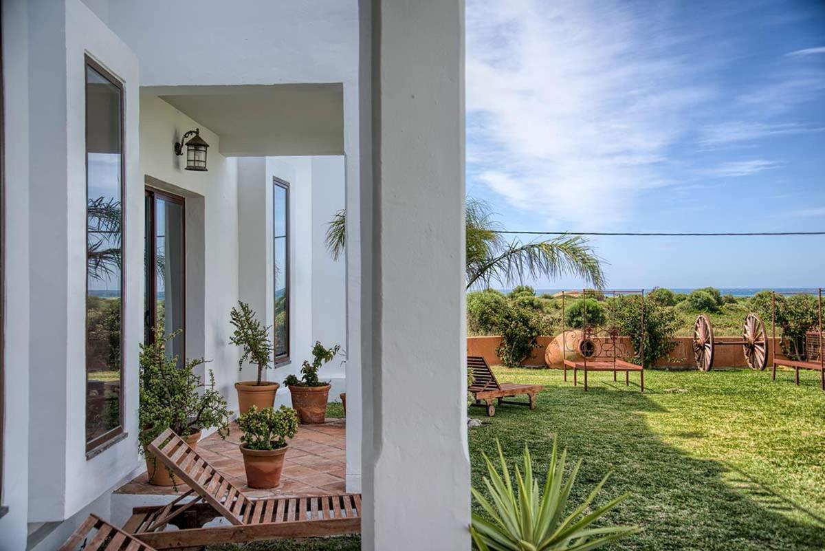 Apartamentos Turisticos Bahia De Trafalgar Zahora Exterior foto